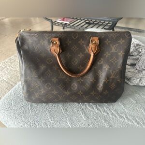 Louis Vuitton Speedy 30